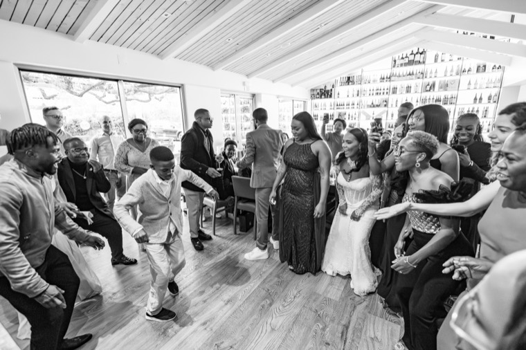 Lucy & Desmond wedding photography in Portugal — image 4
